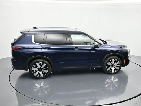 Used 2025 Mitsubishi Outlander SEL image 34