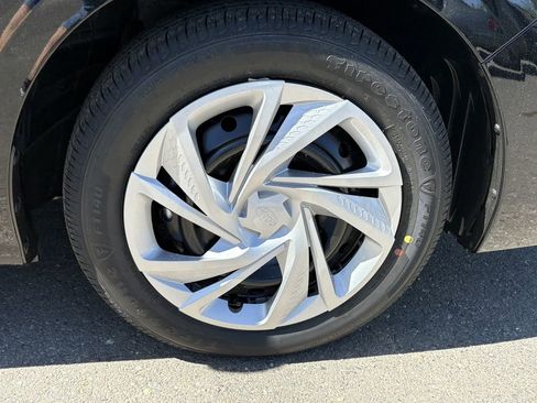 New 2025 Subaru Impreza 2.0i image 30