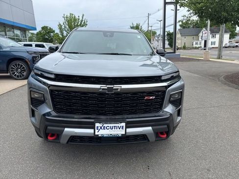 Used 2025 Chevrolet Traverse Z71 w/ Enhanced Driving Package AWD/4WD image 3