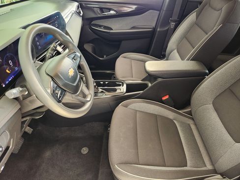 Used 2025 Chevrolet TrailBlazer LT AWD/4WD image 14