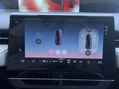 Certified 2025 Lincoln Nautilus Premier AWD/4WD image 45