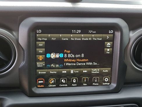 Used 2022 Jeep Gladiator Sport image 13