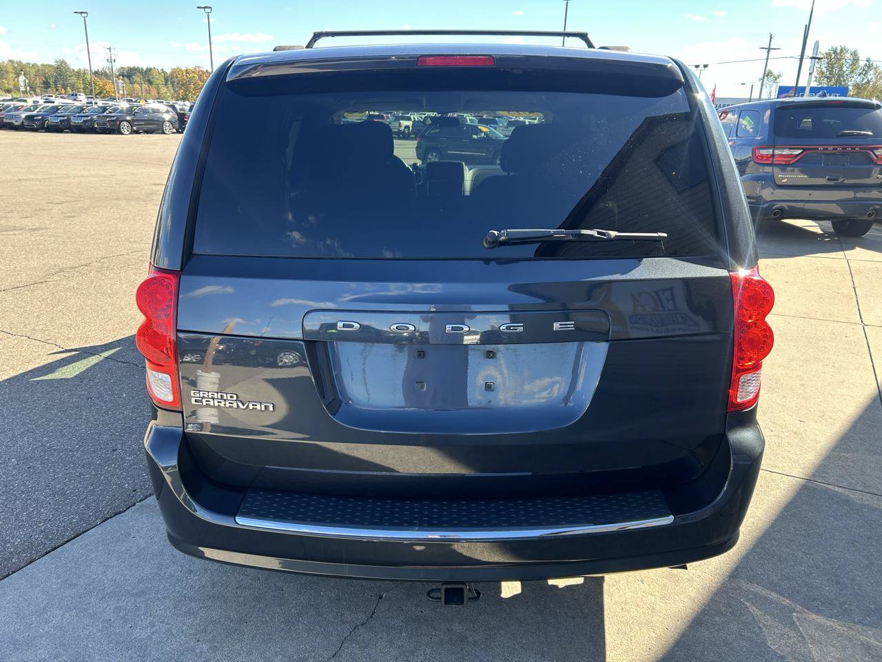 Used 2013 Dodge Grand Caravan SXT FWD image 6