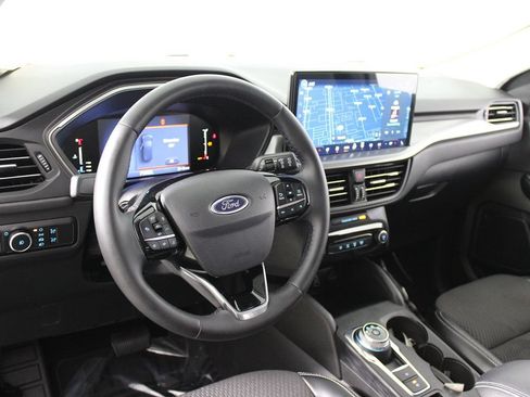 Used 2024 Ford Escape SE FWD image 34
