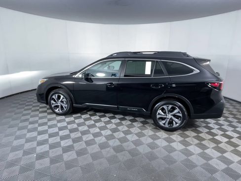 Used 2022 Subaru Outback Limited XT image 6