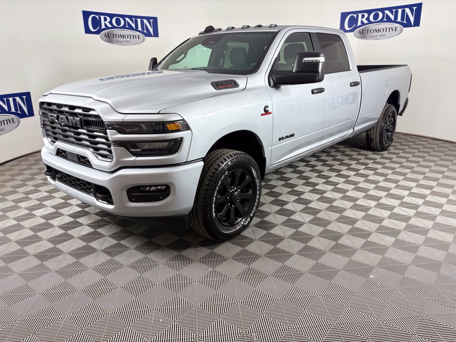 New 2027 RAM 3500 Big Horn AWD/4WD image 33