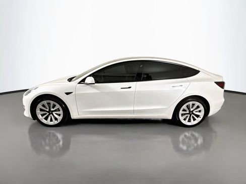 Used 2023 Tesla Model 3 Standard Range RWD image 4