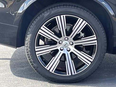 Certified 2024 Volvo XC90 B6 Ultimate image 9