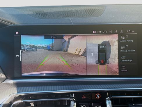 Used 2023 BMW X6 xDrive40i w/ Premium Package image 14