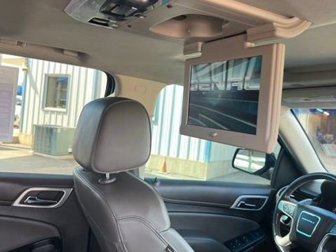 Used 2018 GMC Yukon Denali w/ Open Road Package AWD/4WD image 12