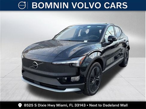 New 2026 Volvo EX30 Cross Country Ultra image 1