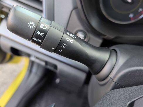 Used 2021 Subaru Crosstrek 2.5i Sport w/ Moonroof Package image 28