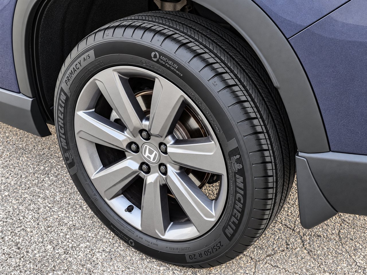 Used 2025 Honda Pilot Sport image 10