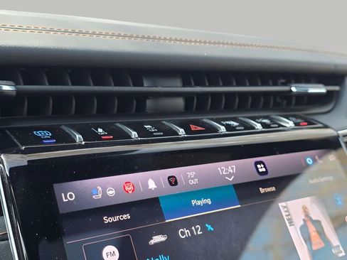 Used 2022 Jeep Grand Cherokee Summit w/ Advanced Protech Group IV image 31