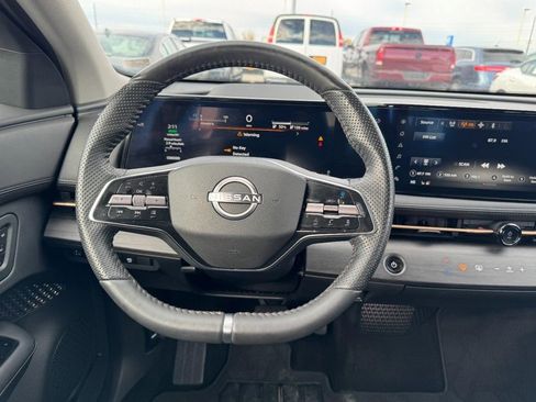 Used 2024 Nissan Ariya AWD image 13
