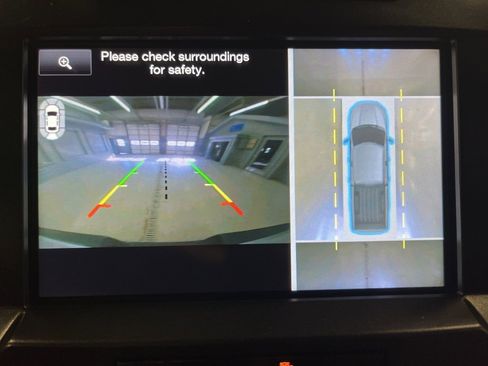 Used 2015 Ford F150 Platinum w/ Equipment Group 701A Luxury image 24