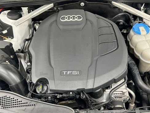 Used 2017 Audi A4 2.0T Premium image 25