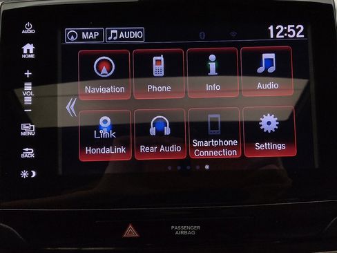 Used 2018 Honda Pilot Touring image 25