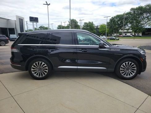 Certified 2024 Lincoln Aviator Reserve w/ Elements Package Plus AWD/4WD image 2