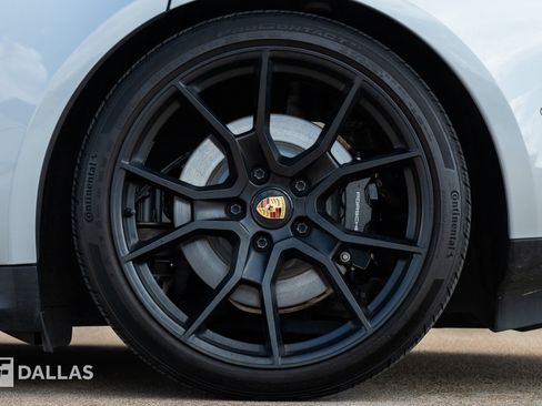 Used 2023 Porsche Taycan GTS w/ Premium Package (P6U) AWD/4WD image 9