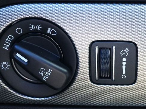 Used 2018 Dodge Durango R/T w/ Technology Group image 46