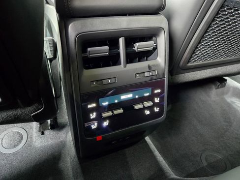 New 2026 Porsche Macan 4 Electric image 19