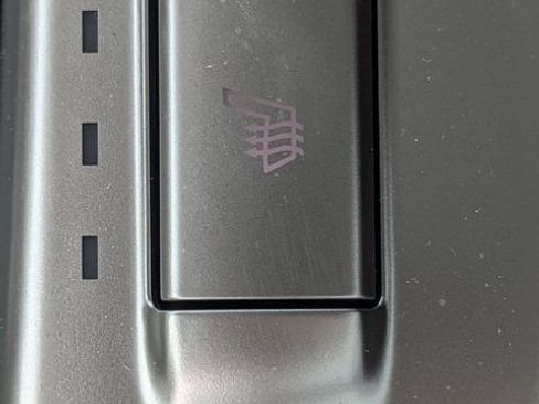 New 2026 Kia Carnival FWD image 19