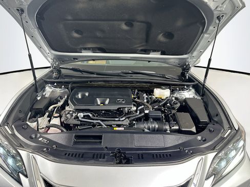 Used 2024 Lexus ES 300h Ultra Luxury w/ Accessory Package (Z1) FWD image 35