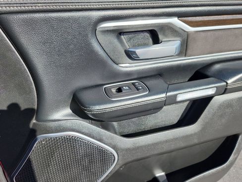 Used 2022 RAM 1500 Laramie AWD/4WD image 16