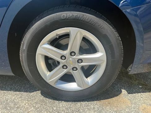 Used 2019 Chevrolet Malibu LS FWD image 35