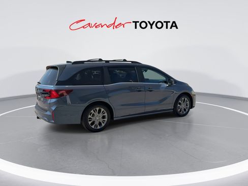 Used 2026 Honda Odyssey Touring image 8