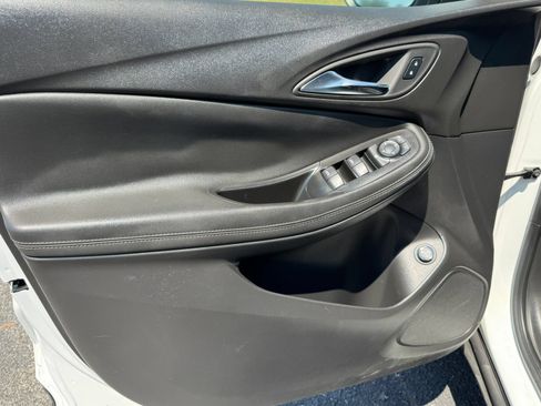 Used 2024 Buick Encore GX Preferred FWD image 10