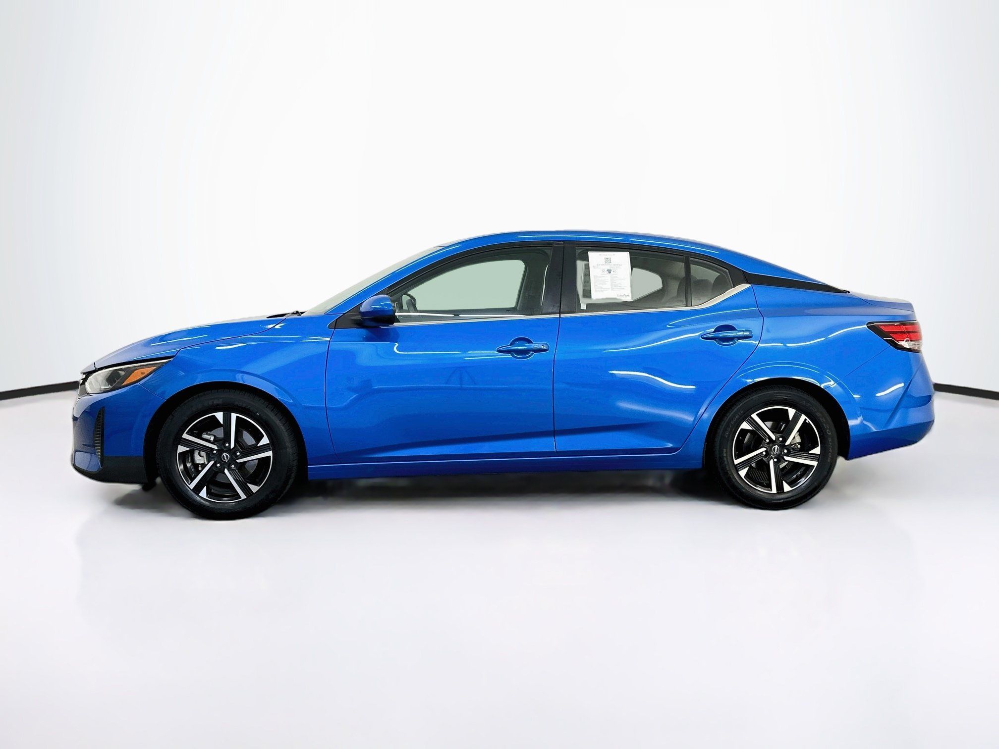 Used 2024 Nissan Sentra SV FWD image 4