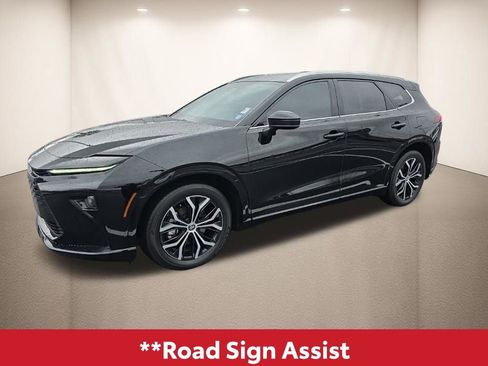 Used 2025 Toyota Crown Signia image 13