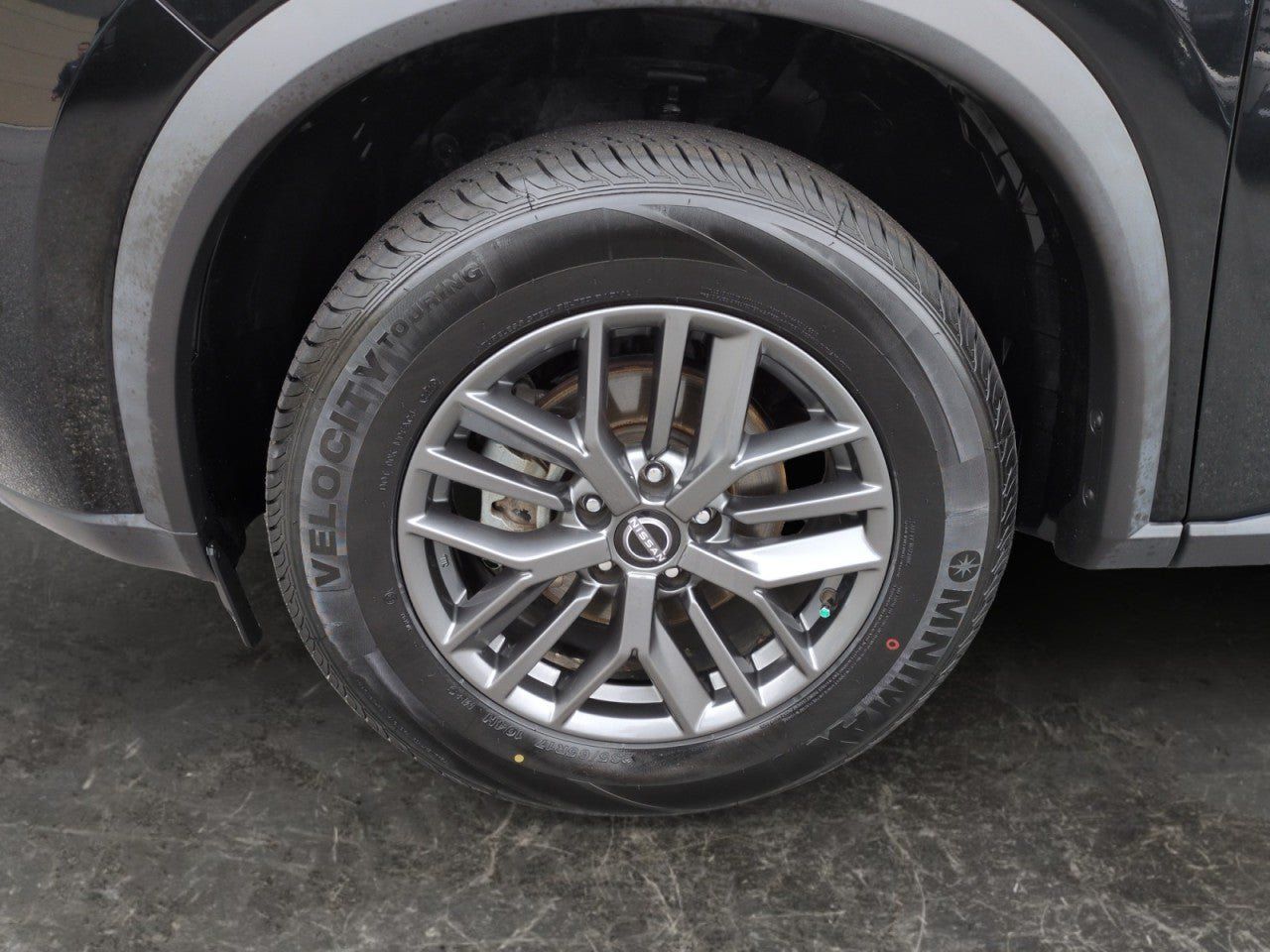 Used 2023 Nissan Rogue S FWD image 9