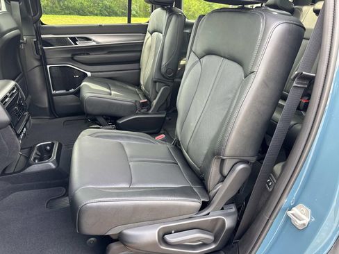 New 2026 Jeep Grand Wagoneer Limited AWD/4WD image 18