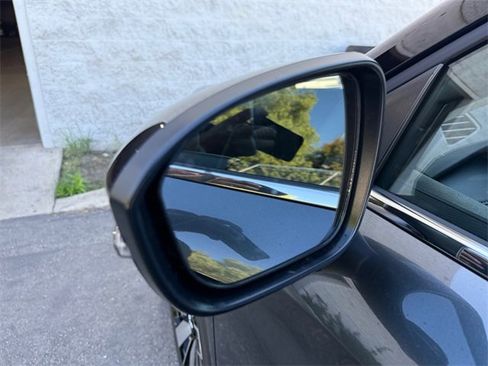 New 2025 Mitsubishi Outlander SEL image 33