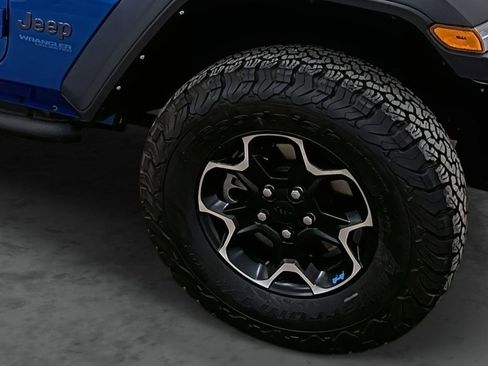 Used 2022 Jeep Wrangler Unlimited Rubicon 4xe w/ Steel Bumper Group image 14