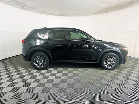Used 2018 MAZDA CX-5 Sport FWD image 2