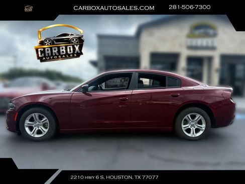 Used 2023 Dodge Charger SXT RWD image 2
