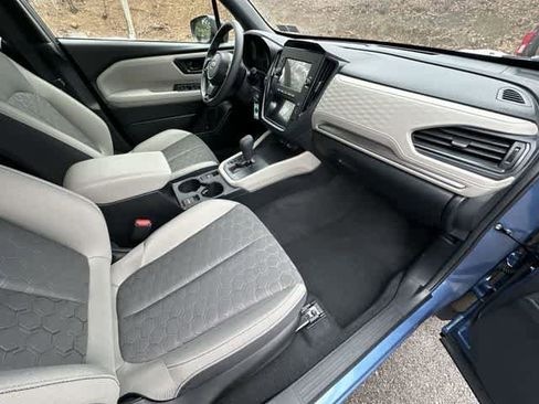 Used 2025 Subaru Forester image 17