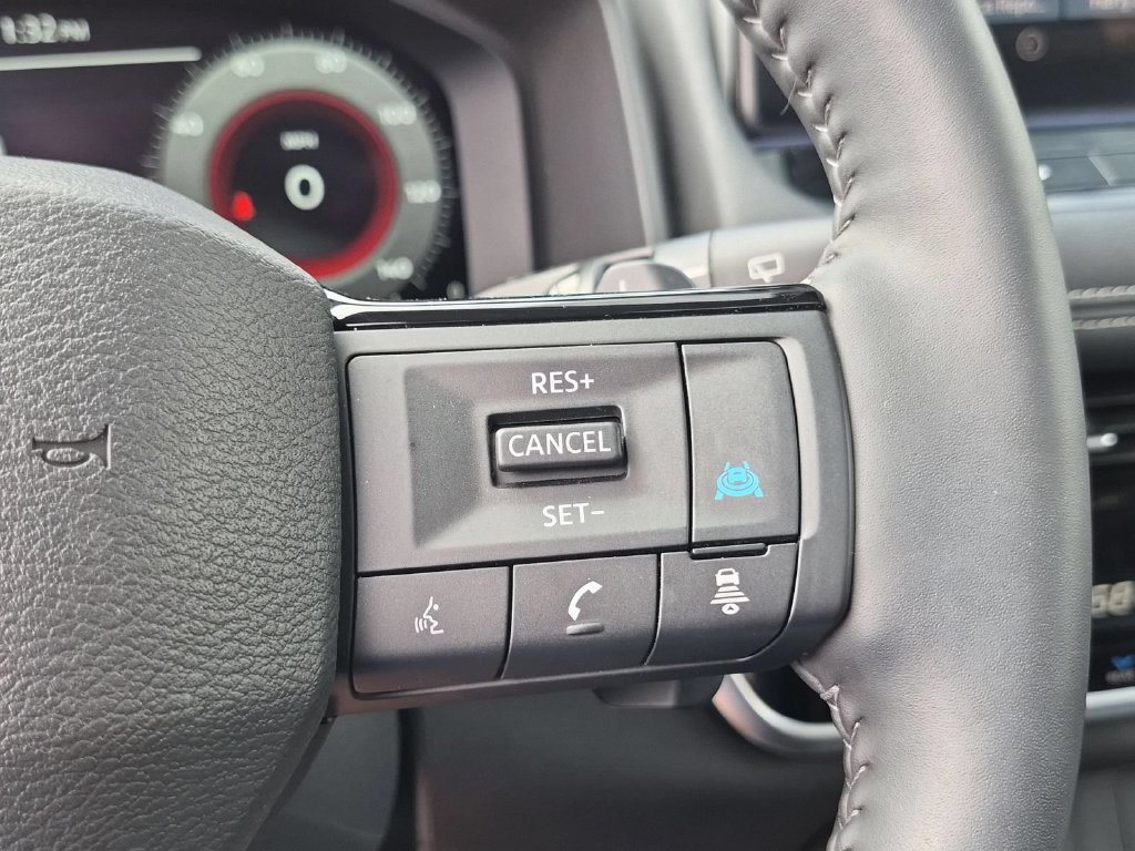 Used 2025 Nissan Rogue SL w/ SL Premium Package AWD/4WD image 20