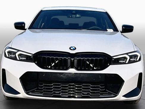 Used 2026 BMW 330i Sedan w/ M Sport Package RWD image 3