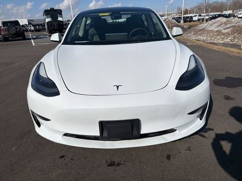 Used 2023 Tesla Model 3 Standard Range image 11