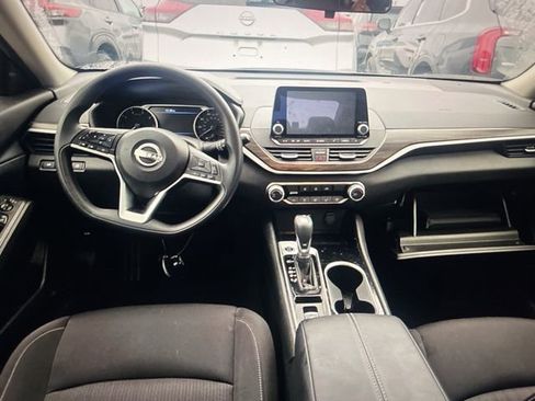 Certified 2024 Nissan Altima 2.5 SV image 12