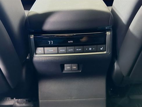 Used 2025 Lexus GX 550 w/ Cold Area Package image 28