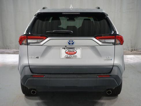Certified 2022 Toyota RAV4 LE image 7