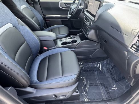 Used 2025 Ford Bronco Sport Outer Banks AWD/4WD image 15