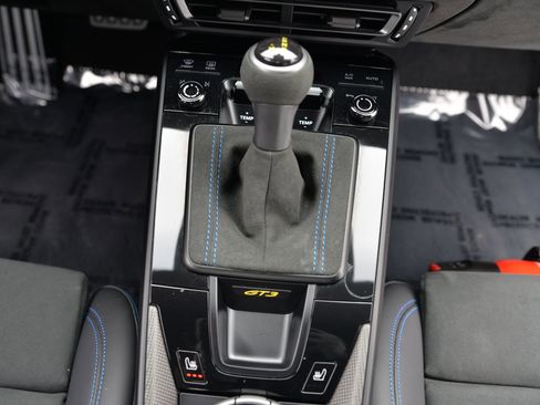 Certified 2024 Porsche 911 GT3 image 20