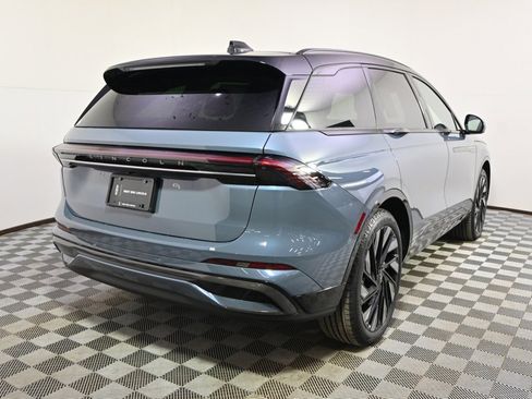 New 2026 Lincoln Nautilus Reserve w/ Jet Appearance Package image 6